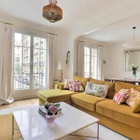 Apartment Superbe Lumineux Et Calme